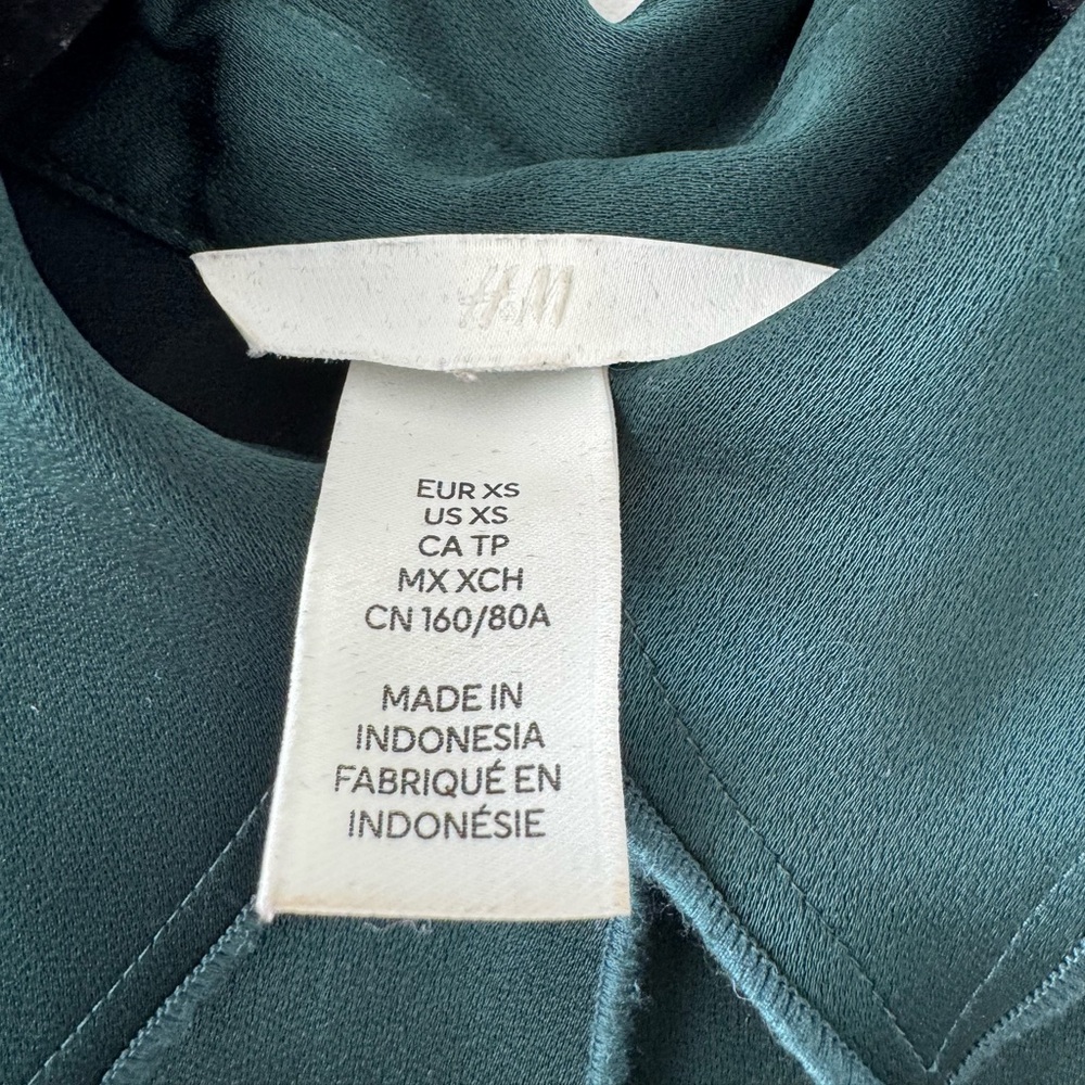 H&M Women's Dark Green Satin Button Down Shirt US XS - Picture 6 of 13